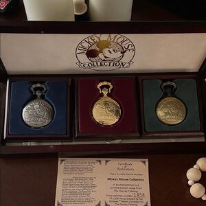 Mickey Mouse Collection Women's Jewelry Set